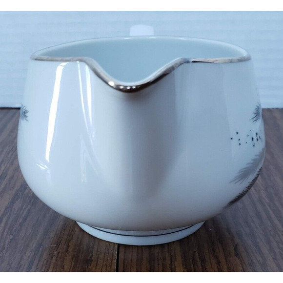 Ceres Coupe by Easterling Coffee Creamer White and Silver Wheat Vintage MCM - Picture 2 of 7